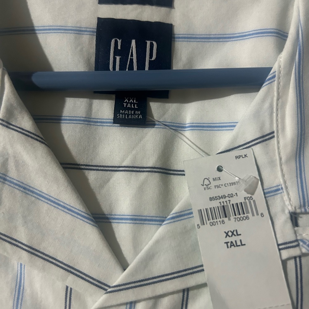 GAP Men's White Shirt with Blue Stripes 2X TALL
